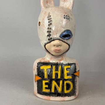 Iwo Rynkiewicz (1970) - THE END - · HanD MADE Ceramic Figure