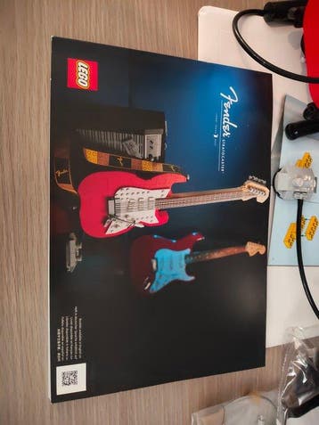 Lego Set - 21329 - Rock Raiders - Fender Stratocaster, Nieuw