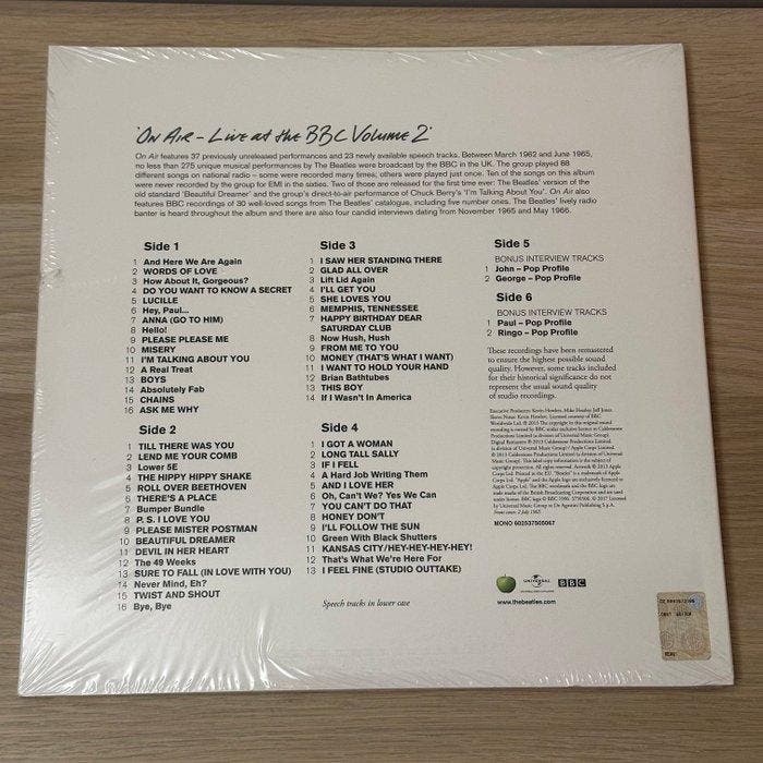 Beatles - On Air - Live At The BBC Volume 2 - 3 x LP album, CD & DVD, Vinyles Singles