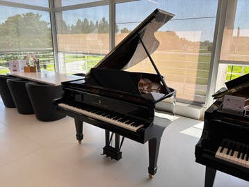 Steinway & Sons M-170 (1981), Muziek en Instrumenten, Piano's, Verzenden, Zo goed als nieuw