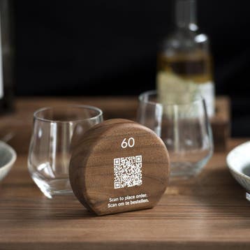Tafelbordje Juglann Notenhout Rond met QR-code, Verzenden, Nieuw in verpakking