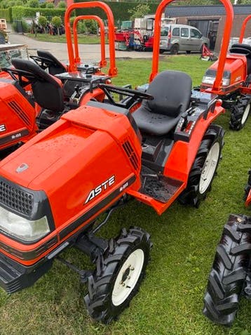 kubota aste a-175 18 echte pk met servostuur gereviseerd, Zakelijke goederen, Landbouw | Tractoren, Ophalen, Nieuw