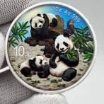 China. 10 Yuan 2025 – Panda – 30 g Silver Coin .999 –, Postzegels en Munten