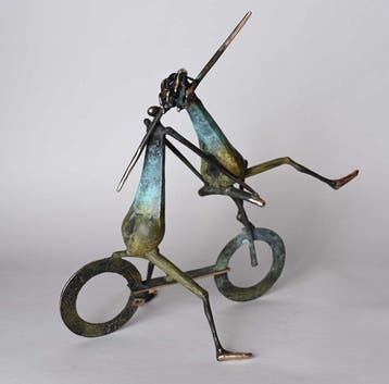Dariusz Zielinski - Couple on a bike (55cm bronze), Antiek en Kunst