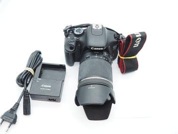 Canon eos 600D camera + Tamron 18-200mm lens Appareil photo
