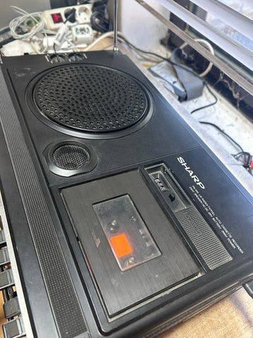 Sharp - 5P-27G Portable 3-in-1 Boombox Lecteur-enregistreur