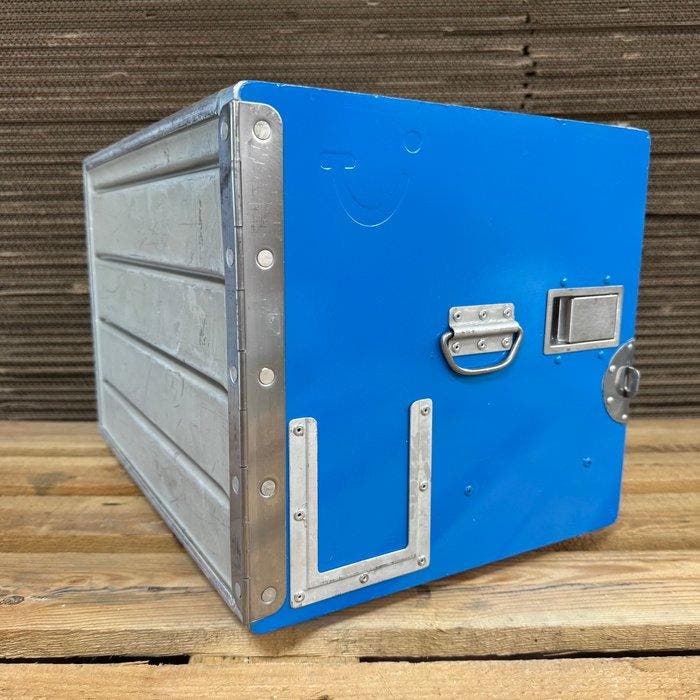 Zodiac Aerospace / Driessen - Trolleys van, Antiquités & Art, Antiquités | Assiettes décoratives & Carrelages