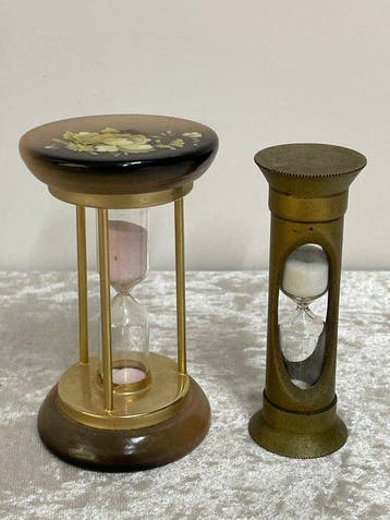 Zandloper (2) - Albast, Koper, Glas - 1940-1950 - Twee Oude