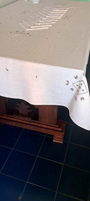 Tafelkleed (11) - 200 cm - 120 cm - vintage in puur linnen