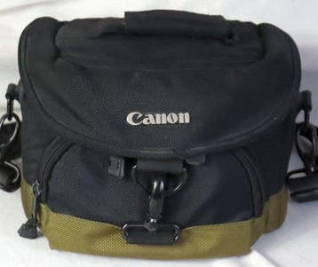Canon EOS 550D met EF-S 18-55mm IS en overige Accessoires