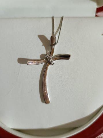 Ketting met hanger - 18 karaat Witgoud - Diamant - Kruis met