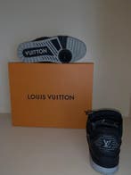 Louis Vuitton - Sneakers - Taille : EU 40, Nieuw