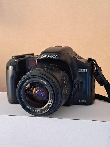 Yashica 300 AF by Kyocera + 28-70mm | Appareil photo, TV, Hi-fi & Vidéo