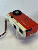 Yashica Y 16 , rood body , Cream front RARE 1959, Audio, Tv en Foto, Fotocamera's Analoog, Nieuw