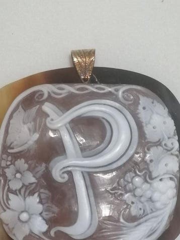 18 karaat - Roségoud - Cameo