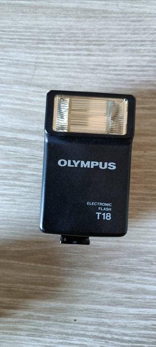 Olympus Flash Olympus T18 / Obbiettivo Olympus OM-Sistem, Nieuw
