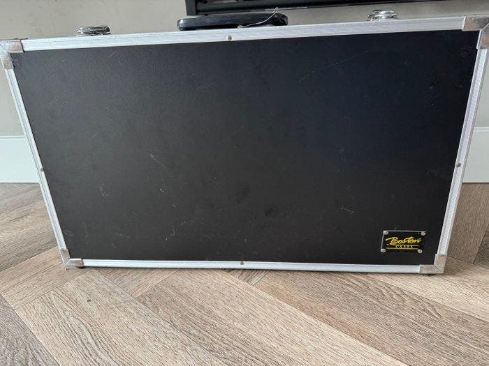 Boss - Multi-effect pedaal - Azië - 2015, Musique & Instruments, Instruments à corde | Guitares | Acoustiques