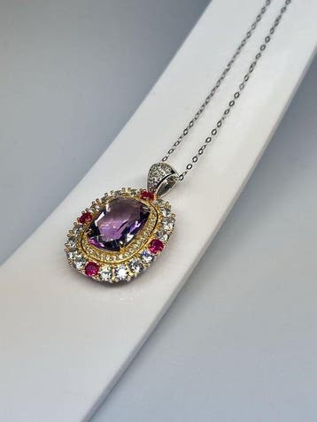 Sans prix de réserve - Collier avec pendentif Pendentif en
