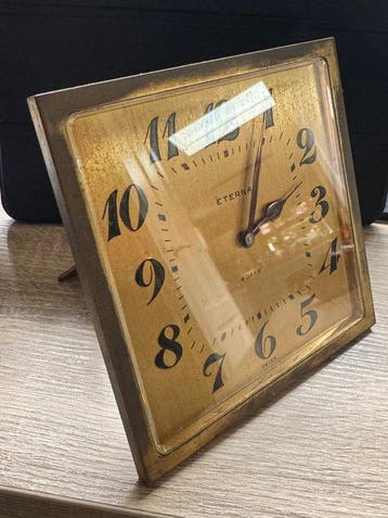 Bureauklok - Art Deco Messing - 1930-1940 - Eterna klok, Antiek en Kunst