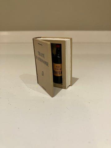 Pixi 5609 - Tintin - Traité dAstronomie - Les Objets du