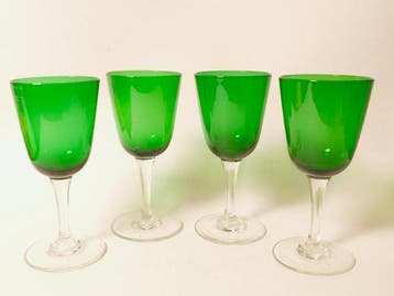 Verre à vin (4) - Vitrail - Verre soufflé à la bouche vert