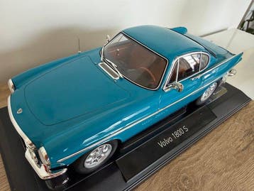 Norev 1:18 - Modelauto - Volvo 1800 S, Nieuw