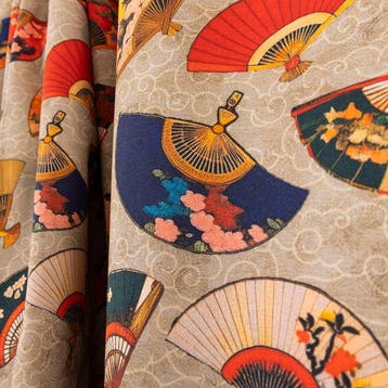 AA046 - Oosterse stof - Traditionele Japanse waaieren -