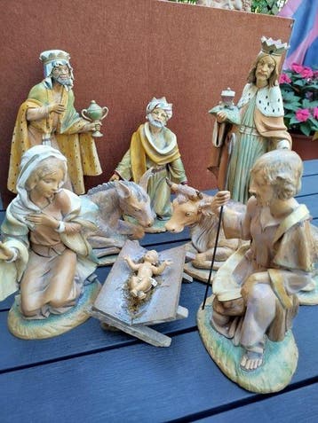 E. Simonelli - Kerststal - Set van 8 beeldjes - 30 cm (8) -
