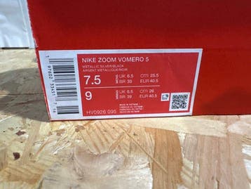 Nike - Nike Zoom Vomero 5 - Sneakers - Maat: EU 40.5 - Nieuw, Nieuw