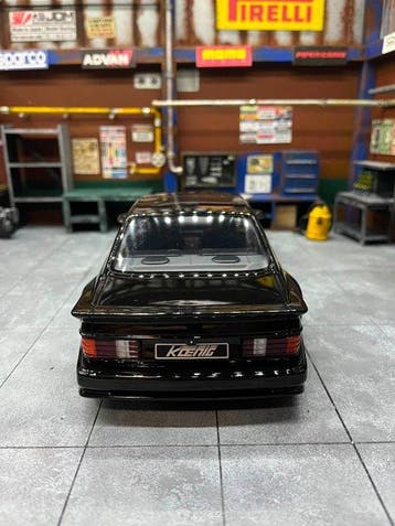 Otto Mobile 1:18 - Voiture miniature - Mercedes Benz 560 SEC