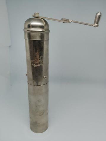 PREPOPOD POZAREVAC - Koffiemolen - Metaal, Staal -, Antiek en Kunst