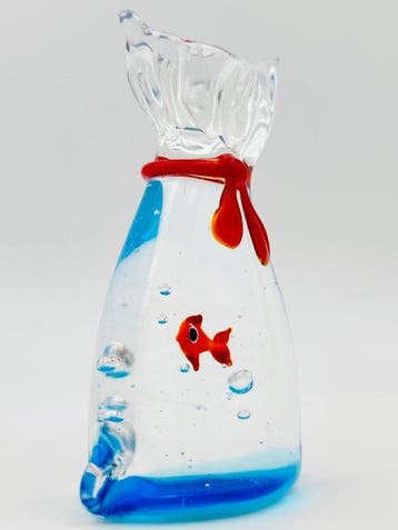 Handmade Murano glass - Sculpture, Sacchetto con pesce rosso