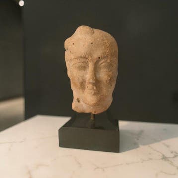 Egypte antique, époque gréco-romaine Tête en terre cuite
