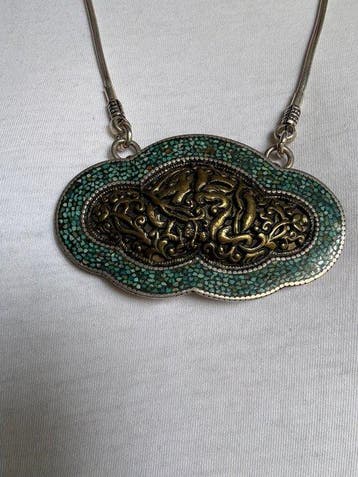 Pendentif avec dragon et turquoise - Argent - Tibet - Fin du, Antiquités & Art