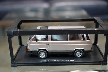 KK-Scale 1:18 - Voiture miniature - VW Bus T3 Multivan, Nieuw