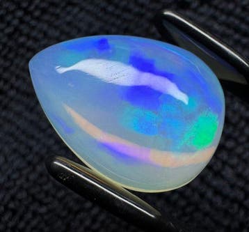 Opaal Cabochon- 2.44 g