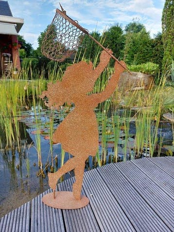 Statue, garden statue silhouette of girl with butterfly net, Antiquités & Art