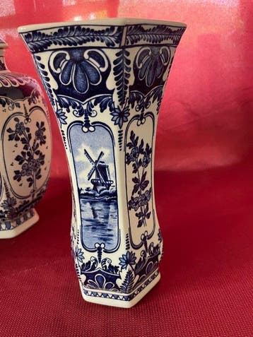 Boch - Vase (3) - Céramique - Ensemble darmoires bleu Delft