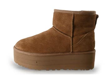 Ugg Laarzen in maat 39 Bruin, Kleding | Dames, Schoenen, Hoge laarzen, Bruin, Verzenden, Zo goed als nieuw
