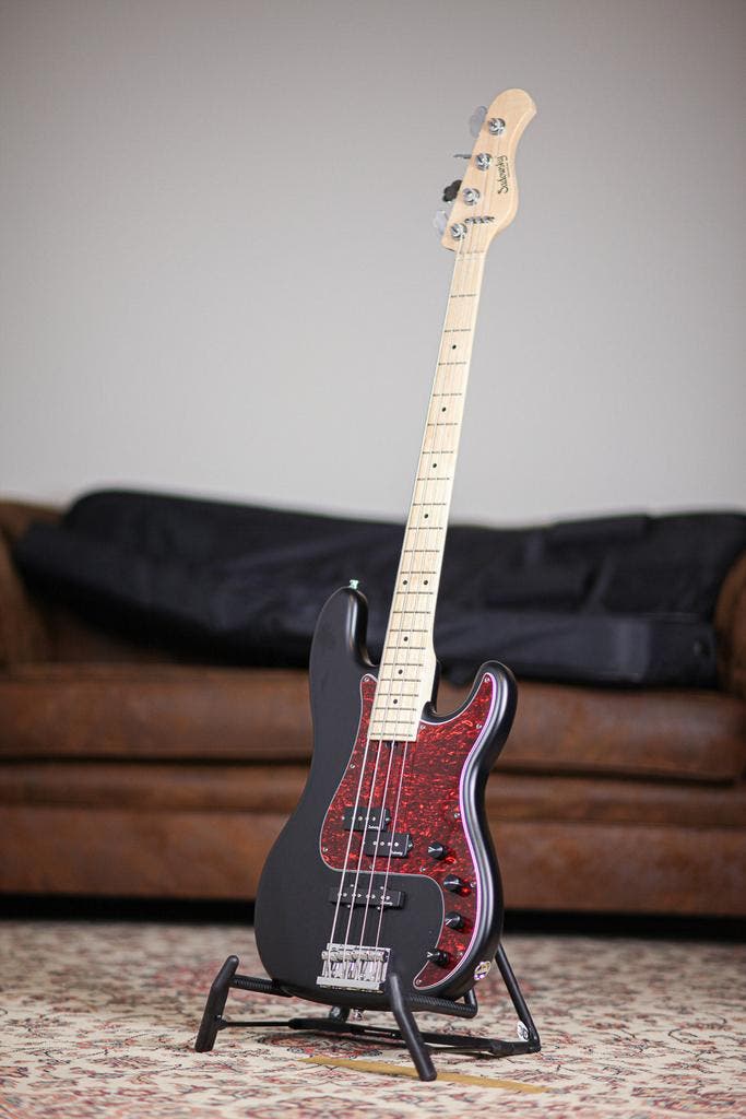 Sadowsky Metroline Hybrid PJ 4-21 | Black Satin, Muziek en Instrumenten, Snaarinstrumenten | Gitaren | Bas, Verzenden