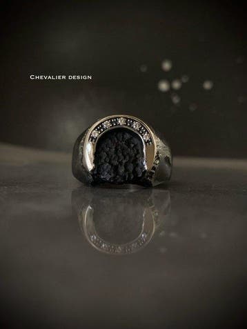 Ring van zilver, met de hand gesmeed, uniek exemplaar ter