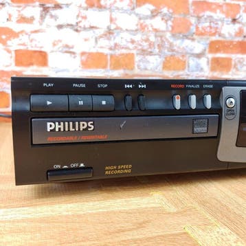 Philips - CDR765 / Dual-deck standalone CD recorder/player