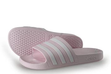 Adidas Slippers in maat 38 Roze, Kleding | Dames, Schoenen, Slippers, Zo goed als nieuw, Roze, Verzenden