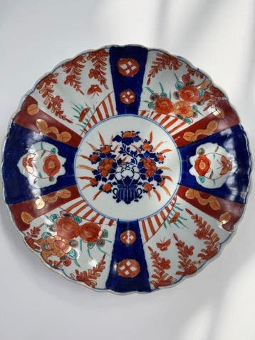 Onderbord (3) - Porselein - Imari, Meiji-periode