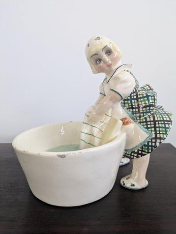 Essevi - Beeldje - Lavandaia - Porselein