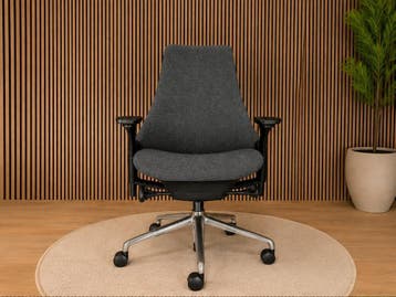 Refurbished Herman Miller Bureaustoel - Nieuwe Grijze Stof!, Verzenden, Zwart, Zo goed als nieuw, Bureaustoel