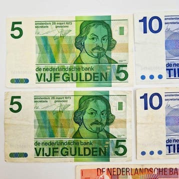 Nederland. - 2 x 5, 4 x 10, 2 x 25 Gulden - various dates -