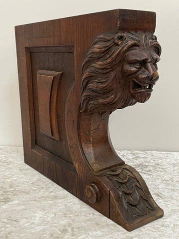 Ornement décoratif - Tête de lion sculptée à la main -