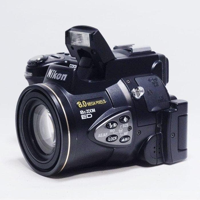 Nikon Coolpix 8700 Digitale compact camera, TV, Hi-fi & Vidéo, Appareils photo numériques