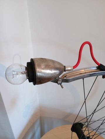 Lampe de table - Métal, Acier, Aluminium - Lampe de roue de